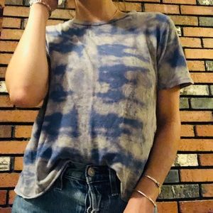 Hand dyed + altered periwinkle t-shirt ☯️